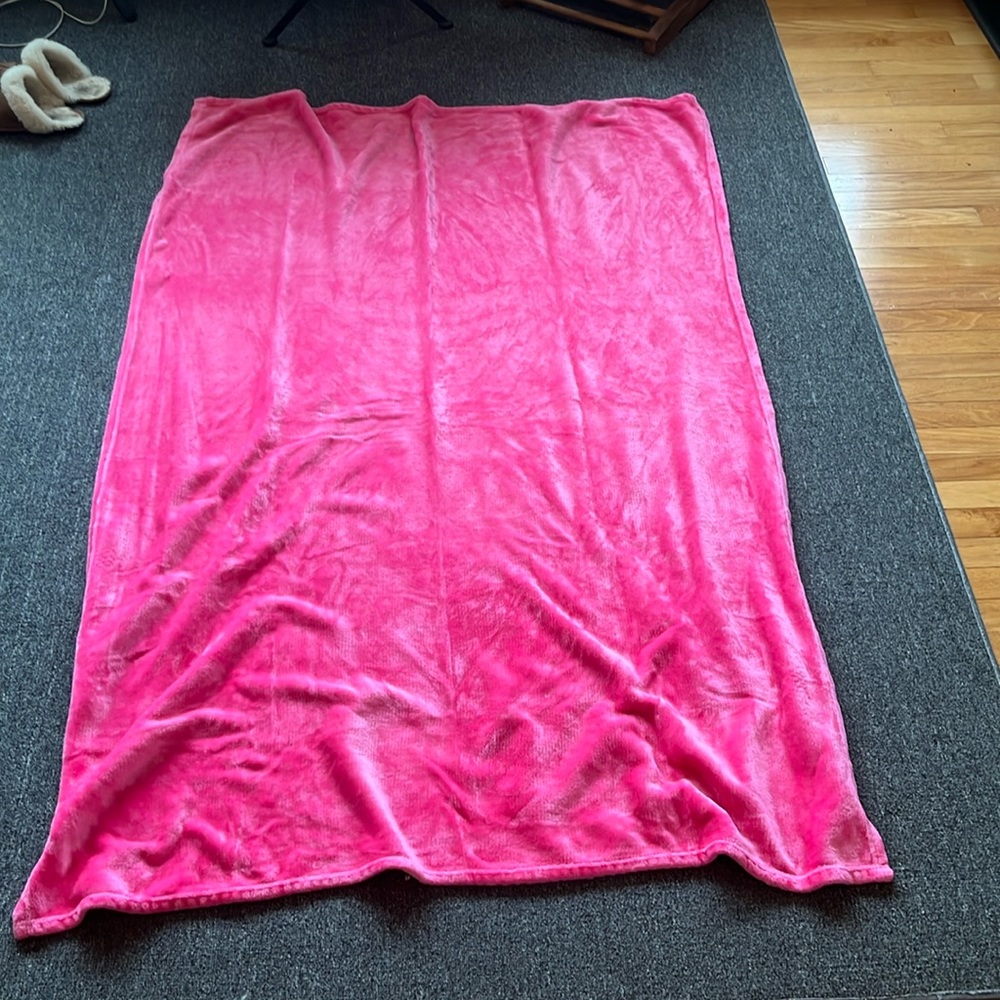 Fleece Fuzzy Throw blanket